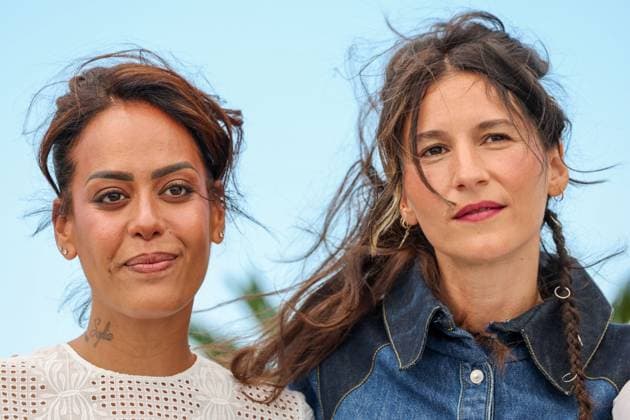 Cannes - Ma Frere Photocall Lise Akoka, Amel Bent pose during the Ma frere photocall at the 78th annual Cannes Film Festival at Palais des Festivals on May 22, 2025 in Cannes, France. Photo by Shootpix ABACAPRESS.COM Cannes France  Copyright: xShootpix ABACAx
