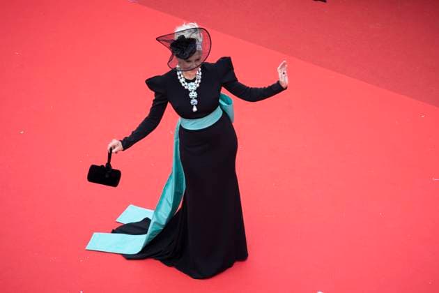 78eme Festival International du Film de Cannes Montée des marches du film La venue de lavenir vues depuis le toit du palais 78th Cannes International Film Festival Red carpet for The Coming of the Future, seen from the roof of the Palais des Festivals 444962 2025 05 22 Cannes France Mirren, Helen  Copyright: xEstellexCarlierx xStarfacex STAR_444962_005