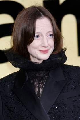 Andrea Riseborough bei der 31. amfAR Gala Cannes im Rahmen des Festival de Cannes 2025 78. Internationale Filmfestspiele von Cannes im HÃ tel du Cap-Eden-Roc. Antibes, 22.05.2025