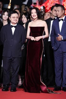 Internationale Filmfestspiele von Cannes, Kuang Ye Shi Dai - Resurrection Premiere Resurrection (RÃ surrection) Red Carpet at the 78th Annual Cannes Film Festival Shu Qi - Resurrection (RÃ surrection) Red Carpet at the 78th Annual Cannes Film Festival in Cannes, France on May 22, 2025.  Copyright: x Chassery+Courdjix