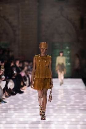 Louis Vuitton Cruise 2026 Runway - Avignon A model walks the runway during the Louis Vuitton Cruise 2026 fashion show at Palais des Papes ( Palace of the Popes ), in Avignon, France on May 22, 2025. Photo by Eliot Blondet ABACAPRESS.COM Avignon France France  Copyright: xBlondetxEliot ABACAx