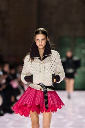 Louis Vuitton Cruise 2026 Runway - Avignon A model walks the runway during the Louis Vuitton Cruise 2026 fashion show at Palais des Papes ( Palace of the Popes ), in Avignon, France on May 22, 2025. Photo by Eliot Blondet ABACAPRESS.COM Avignon France France  Copyright: xBlondetxEliot ABACAx