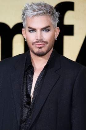 Adam Lambert bei der 31. amfAR Gala Cannes im Rahmen des Festival de Cannes 2025 78. Internationale Filmfestspiele von Cannes im HÃ tel du Cap-Eden-Roc. Antibes, 22.05.2025