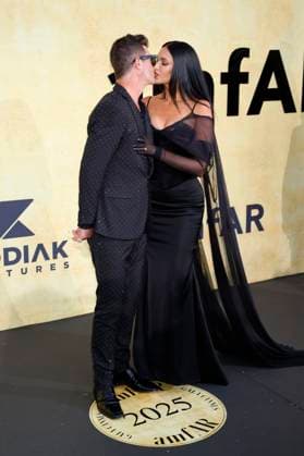 Robin Thicke mit Partnerin April Love Geary bei der 31. amfAR Gala Cannes im Rahmen des Festival de Cannes 2025 78. Internationale Filmfestspiele von Cannes im HÃ tel du Cap-Eden-Roc. Antibes, 22.05.2025