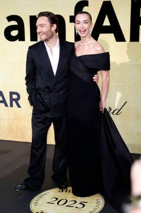 Ed Westwick mit Ehefrau Amy Jackson bei der 31. amfAR Gala Cannes im Rahmen des Festival de Cannes 2025 78. Internationale Filmfestspiele von Cannes im HÃ tel du Cap-Eden-Roc. Antibes, 22.05.2025