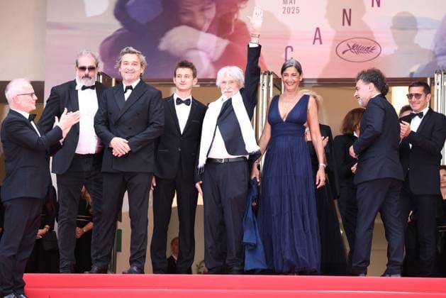 Cannes - La Venue de l Avenir Screening JD Gustave de Kervern, Frederic Niedermayer, Louis-Do de Lencquesaing, Pierre Richard, Timi-Joy Marbot, Ceyla Lacerda attend the red carpet and screening of La Venue de l Avenir in Cannes, France, on May 22, 2025, as part of the Cannes Film Festival. Photo by Jerome Domine ABACAPRESS.COM Cannes France  Copyright: xDominexJerome ABACAx