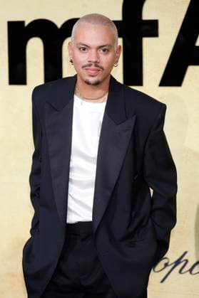 Evan Ross bei der 31. amfAR Gala Cannes im Rahmen des Festival de Cannes 2025 78. Internationale Filmfestspiele von Cannes im HÃ tel du Cap-Eden-Roc. Antibes, 22.05.2025