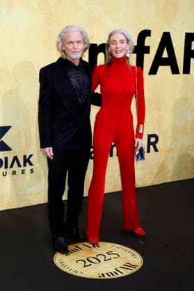 Hermann Bühlbecker und Eveline Hall bei der 31. amfAR Gala Cannes im Rahmen des Festival de Cannes 2025 78. Internationale Filmfestspiele von Cannes im HÃ tel du Cap-Eden-Roc. Antibes, 22.05.2025