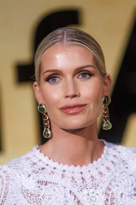 Festival de Cannes - amfAR Gala Lady Kitty Spencer bei der amfAR Gala während der 78. Filmfestspiele Cannes im Hotel du Cap-Eden-Roc in Antibes. Copyright: xEventpressxKochanx
