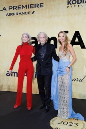 Festival de Cannes - amfAR Gala Eveline Hall, Hermann Bühlbecker und Anna Hiltrop bei der amfAR Gala während der 78. Filmfestspiele Cannes im Hotel du Cap-Eden-Roc in Antibes. Copyright: xEventpressxKochanx