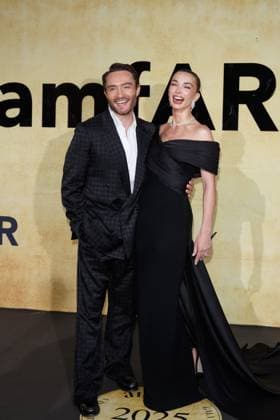 Festival de Cannes - amfAR Gala Ed Westwick und Amy Jackson bei der amfAR Gala während der 78. Filmfestspiele Cannes im Hotel du Cap-Eden-Roc in Antibes. Copyright: xEventpressxKochanx