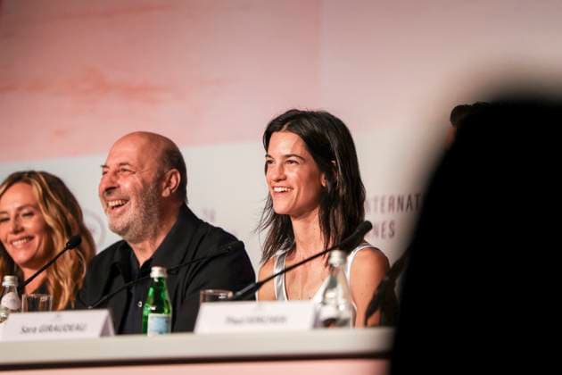78eme Festival International du Film de Cannes Press conference for the film La venue de lavenir 78th Cannes International Film Festival Press conference for the film The Coming of the Future 445009 2025 05 23 Cannes France Klapisch, Cédric Lindon, Suzanne  Copyright: xIvankaxVoisinx xStarfacex STAR_445009_027