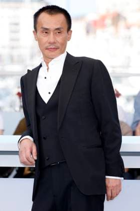 Yongzhong Chen beim Photocall zum Kinofilm Kuang ye shi dai Resurrection auf dem Festival de Cannes 2025 78. Internationale Filmfestspiele von Cannes am Palais des Festivals. Cannes, 23.05.2025