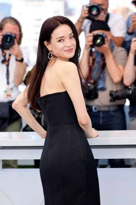 Shu Qi beim Photocall zum Kinofilm Kuang ye shi dai Resurrection auf dem Festival de Cannes 2025 78. Internationale Filmfestspiele von Cannes am Palais des Festivals. Cannes, 23.05.2025