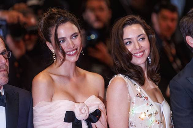 Festival de Cannes - Red Carpet Honey DonÂ t Margaret Qualley und Aubrey Plaza bei der Premiere zum Film Honey DonÂ t während der 78. Filmfestspiele Cannes im Hotel im Palais du Festival am 23.05.2025. Copyright: xEventpressxKochanx