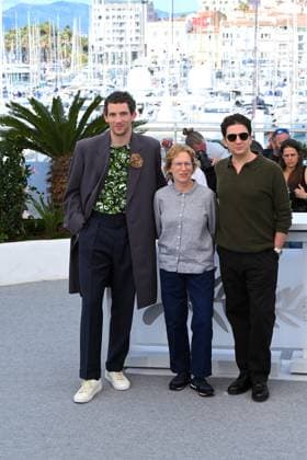 Cannes, 78th Cannes Film Festival 2025, Photocall film: The Mastermind Pictured: Josh O Connor, Kelly Reichardt, John Magaro  Copyright: xTerenghi Ipax xipa-agency.netx xPoolxPhotoxEventsx05x IPA_Agency_IPA58163982