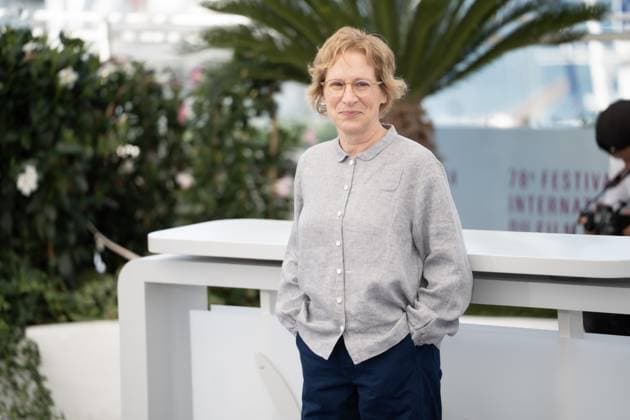 The Mastermind Photocall - The 78th Annual Cannes Film Festival Kelly Reichardt poses during The Mastermind photocall at the 78th annual Cannes Film Festival at Palais des Festivals in Cannes, France, on May 24, 2025. Cannes France  Copyright: xLucaxCarlinox originalFilename: carlino-notitle250524_npXGm.jpg