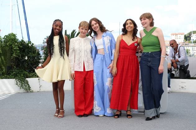 Jeunes Meres Photocall - The 78th Annual Cannes Film Festival Lucie Laruelle, JanaÃ¯na Halloy, Babette Verbeek, Samia Hilmi and Elsa Houben - Jeunes Meres Photocall - The 78th Annual Cannes Film Festival in Cannes, France on May 24, 2025.  Copyright: x Chassery+Courdjix