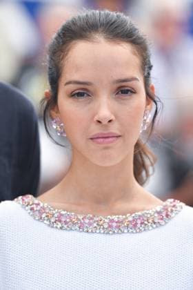 Cannes 13 Jours 13 Nuits Photocall AM Lyna Khoudri attending the 13 Jours 13 Nuits Photocall in Cannes, France on May 24, 2025 as part of the 78th Cannes Film Festival. Photo by Aurore Marechal ABACAPRESS.COM Cannes France  Copyright: xMarechalxAurore ABACAx
