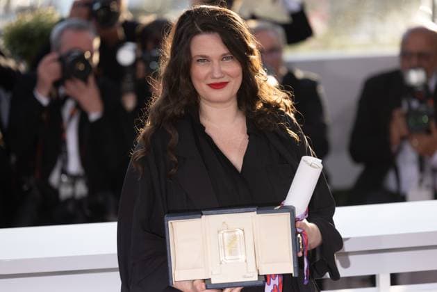 78. Internationalen Filmfestspiele von Cannes 2025 - Awards Cannes, Frankreich - 24.5.2024: Mascha Schilinski, Gewinnerin des Jury Preis für den Film Sound of Falling während des Photocalls mit den Awards während der Abschlusszeremonie während der 78. Internationalen Filmfestspiele von Cannes. Die 78. Internationalen Filmfestspiele von Cannes finden vom 13. bis 24. Mai 2025 statt. Provence-Alpes-Cote d Azur