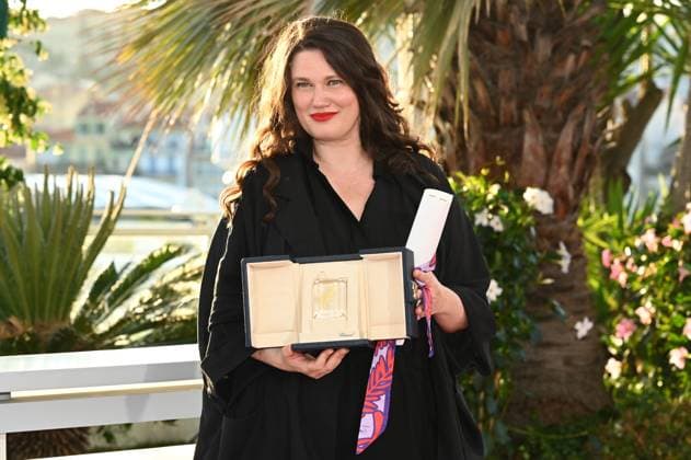 CINEMA : 78eme Festival de Cannes - Photocall des laureats - 24 05 2025 CANNES, FRANCE (G-D) : Mascha SCHILINSK, Prix du jury ex-aequo, pour Â« Sound of falling Â» lors du photocall des Laureats du 78eme Festival de Cannes au Palais des Festivals le 24 mai 2025 Ã Cannes, France. CannesFrance  Copyright: xValentinaxClaretx