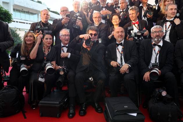 J Photocall of the winners of the 78th Cannes International Film Festival Jafar Panahi Palme dOr for Un simple accident and the photographers Photocall of the winners of the 78th Cannes International Film Festival, at the Palais des Festivals in Cannes On may 24th 2025 Jacovides Moreau Bestimage Photocall of the winners of the 78th Cannes International Film Festival, at the Palais des Festivals in Cannes, France On may 24th 2025 Cannes France  Copyright: xJACOVIDES-MOREAUx xBESTIMAGExJACOVIDES-MOREAUx xBESTIMAGEx