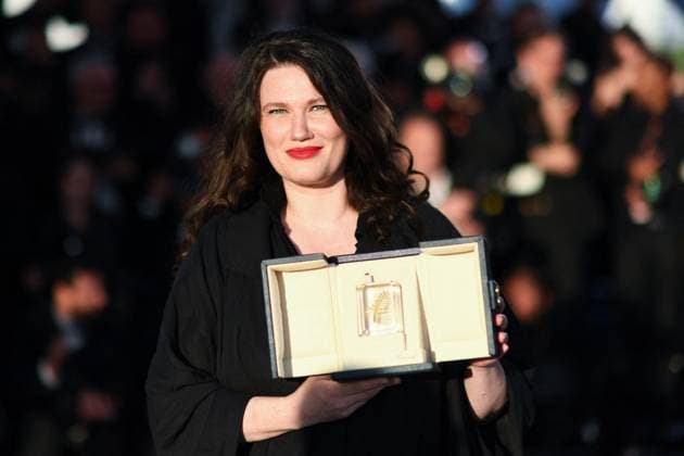 Cannes Winners Photocall AM Mascha Schilinski poses with the Jury Prize (TIE) for Sound of Falling during the Palme D Or Winners photocall in Cannes, France on May 24, 2025 as part of the 78th Cannes Film Festival. Photo by Aurore Marechal ABACAPRESS.COM Cannes France  Copyright: xMarechalxAurore ABACAx