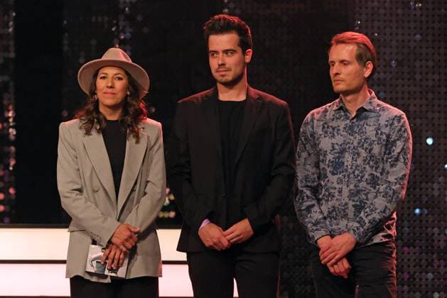 Verleihung des 49. Prix Walo Gerührte Wendy Holdener während der Dankesrede für den gewonnenen Prix Walo für Wendy Holdener und ihr Bruder Kevin in der Sparte TV-Produktion. Verleihung des 49. Prix Walo für das Jahr 2024 am 24.05.2025 im SRF Studio 1 in Zürich-Leutschenbach, Zürich, Schweiz.