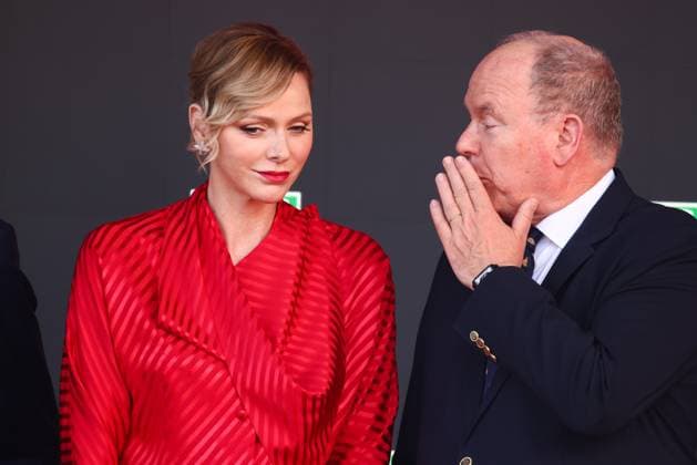 May 25, 2025, Monte Carlo, Monaco: Charlene, Princess of Monaco, and Albert II, Prince of Monaco on the podium during the F1 Grand Prix of Monaco at Circuit de Monaco on May 25, 2025 in Monte-Carlo, Monaco. Monte Carlo Monaco - ZUMAz156 20250525_zip_z156_047 Copyright: xBeataxZawrzelx