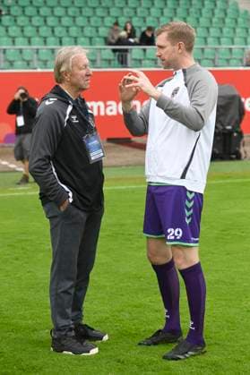 Horst Hrubesch und Per Mertesacker beim Benefiz-Fußballspiel Kicken mit Stars im Eilenriedestadion. Hannover, 25.05.2025