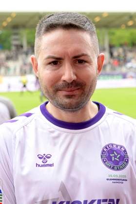 Menderes Bagci beim Benefiz-Fußballspiel Kicken mit Stars im Eilenriedestadion. Hannover, 25.05.2025