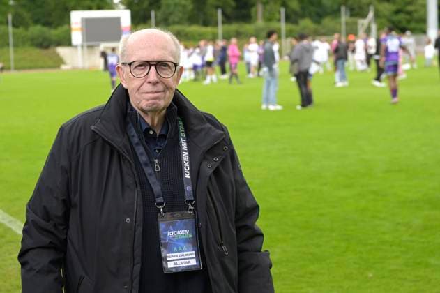 Reiner Calmund beim Benefiz-Fußballspiel Kicken mit Stars im Eilenriedestadion. Hannover, 25.05.2025