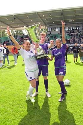 Entertainment Bilder des Tages Oceana, Jannik Freestyle und Jasmin K. beim Benefiz-Fußballspiel Kicken mit Stars im Eilenriedestadion. Hannover, 25.05.2025