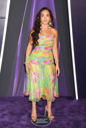 LAS VEGAS, NV - MAY 26: **EDITORIAL USE ONLY** Emily Bear at the 2025 American Music Awards at Fontainebleau Las Vegas on May 26, 2025 in Las Vegas, Nevada. Copyright: xJeffreyxMayerx