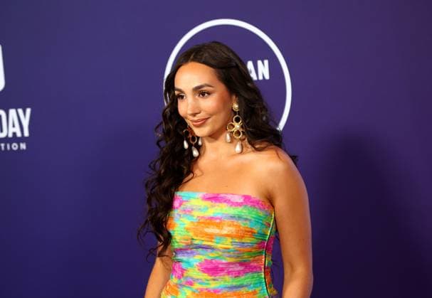 Emily Bear arrives for the 51st annual American Music Awards at the Fontainebleau Las Vegas on Monday, May 26, 2025.  LAV20250525442 JAMESxATOA