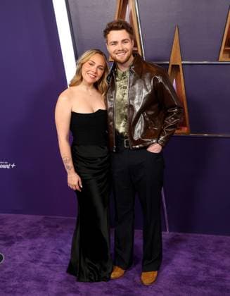 Kouvr Annon and Alex Warren arrive for the 51st annual American Music Awards at the Fontainebleau Las Vegas on Monday, May 26, 2025.  LAV20250525450 JAMESxATOA