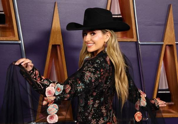 Lainey Wilson arrives for the 51st annual American Music Awards at the Fontainebleau Las Vegas on Monday, May 26, 2025.  LAV20250525473 JAMESxATOA