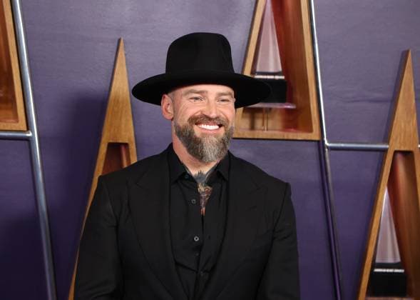 Zac Brown arrives for the 51st annual American Music Awards at the Fontainebleau Las Vegas on Monday, May 26, 2025.  LAV20250525498 JAMESxATOA