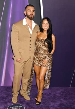 LAS VEGAS, NV - MAY 26: **EDITORIAL USE ONLY** Manuel Turizo and Becky G at the 2025 American Music Awards at Fontainebleau Las Vegas on May 26, 2025 in Las Vegas, Nevada. Copyright: xJeffreyxMayerx