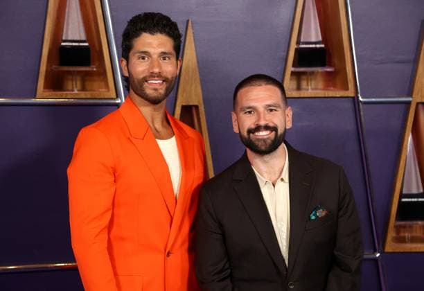Dan Smyers and Shay Mooney of Dan + Shay arrive for the 51st annual American Music Awards at the Fontainebleau Las Vegas on Monday, May 26, 2025.  LAV20250525526 JAMESxATOA