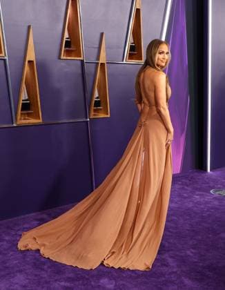 Host Jennifer Lopez appears backstage during the 51st annual American Music Awards at the Fontainebleau Las Vegas on Monday, May 26, 2025.  LAV20250525532 JAMESxATOA