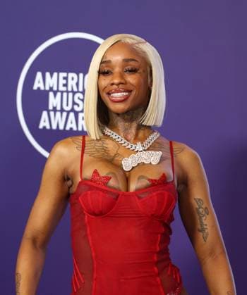 Sexyy Red arrives for the 51st annual American Music Awards at the Fontainebleau Las Vegas on Monday, May 26, 2025.  LAV20250525516 JAMESxATOA