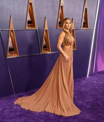 Host Jennifer Lopez appears backstage during the 51st annual American Music Awards at the Fontainebleau Las Vegas on Monday, May 26, 2025.  LAV20250525531 JAMESxATOA