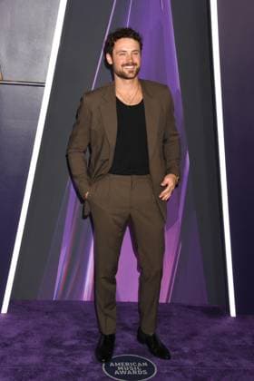 LAS VEGAS, NV - MAY 26: **EDITORIAL USE ONLY** Dylan Efron at the 2025 American Music Awards at Fontainebleau Las Vegas on May 26, 2025 in Las Vegas, Nevada. Copyright: xJeffreyxMayerx
