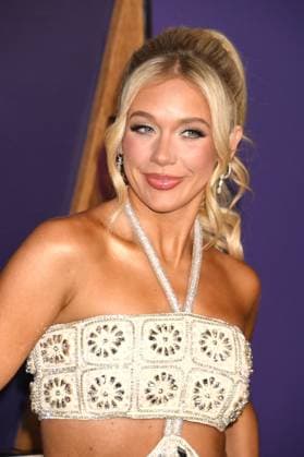 LAS VEGAS, NV - MAY 26: **EDITORIAL USE ONLY** Megan Moroney at the 2025 American Music Awards at Fontainebleau Las Vegas on May 26, 2025 in Las Vegas, Nevada. Copyright: xJeffreyxMayerx