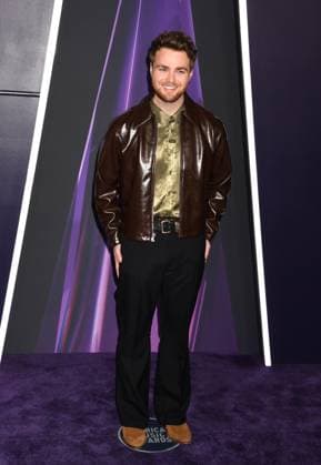 LAS VEGAS, NV - MAY 26: **EDITORIAL USE ONLY** Alex Warren at the 2025 American Music Awards at Fontainebleau Las Vegas on May 26, 2025 in Las Vegas, Nevada. Copyright: xJeffreyxMayerx