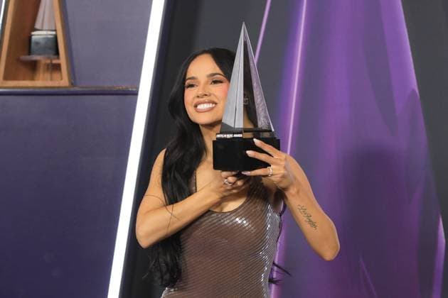 May 26, 2025, Las Vegas, California, USA: LAS VEGAS, NEVADA - MAY 26: Becky G at the 2025 American Music Awards at Fontainebleau Las Vegas Las Vegas USA - ZUMAg107 20250526_zep_g107_004 Copyright: xNinaxPrommerx