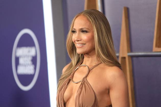 May 26, 2025, Las Vegas, California, USA: LAS VEGAS, NEVADA - MAY 26: Jennifer Lopez at the 2025 American Music Awards at Fontainebleau Las Vegas Las Vegas USA - ZUMAg107 20250526_zep_g107_030 Copyright: xNinaxPrommerx