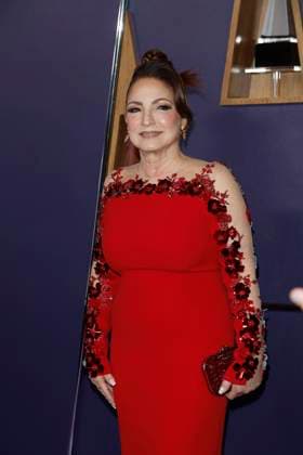 May 26, 2025, Las Vegas, California, USA: LAS VEGAS, NEVADA - MAY 26: Gloria Estefan at the 2025 American Music Awards at Fontainebleau Las Vegas Las Vegas USA - ZUMAg107 20250526_zep_g107_048 Copyright: xNinaxPrommerx
