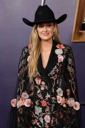 USA - 2025 American Music Awards - Las Vegas LAS VEGAS - MAY 26: Lainey Wilson at the 2025 American Music Awards at the Fontainebleau Las Vegas on May 26, 2025 in Las Vegas, CA Las Vegas CA USA  Copyright: xHPAx xHutchinsxPhotox